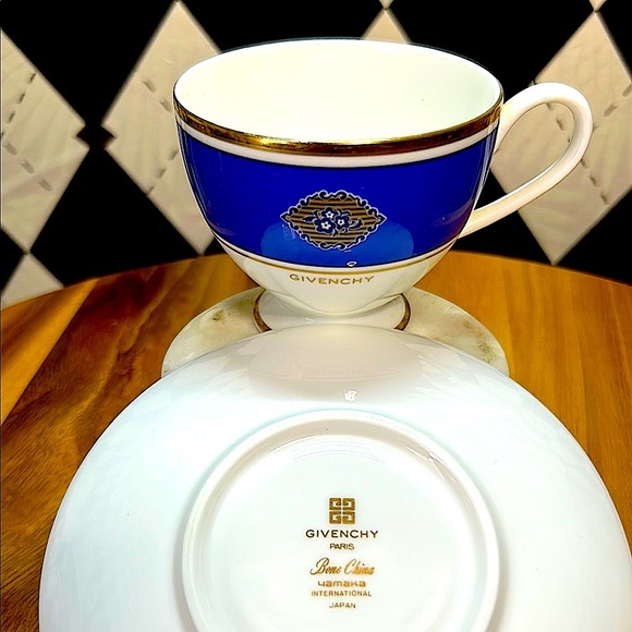 Vintage Givenchy Blue & White Cup & Saucer Set by Yamaka – Timeless Elegance - Picture 5 of 6